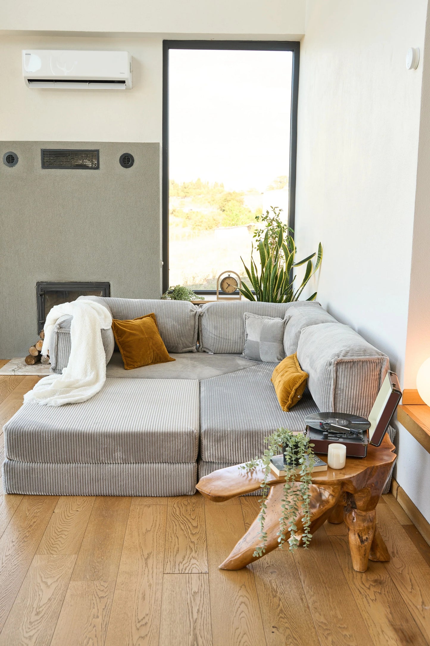 Pluffy Canyon Silver Grey