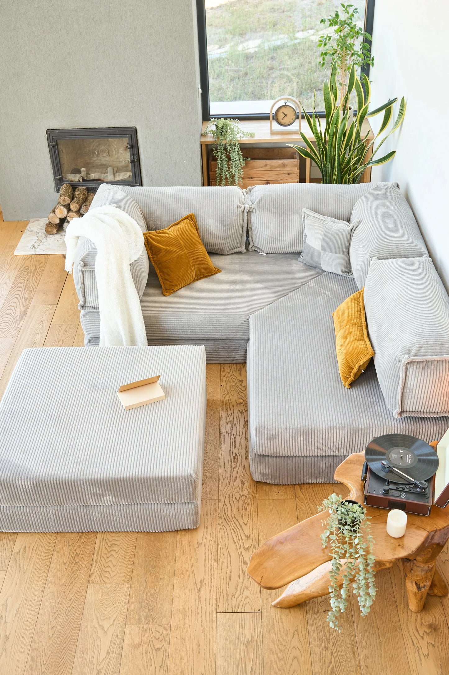 Pluffy Canyon Silver Grey