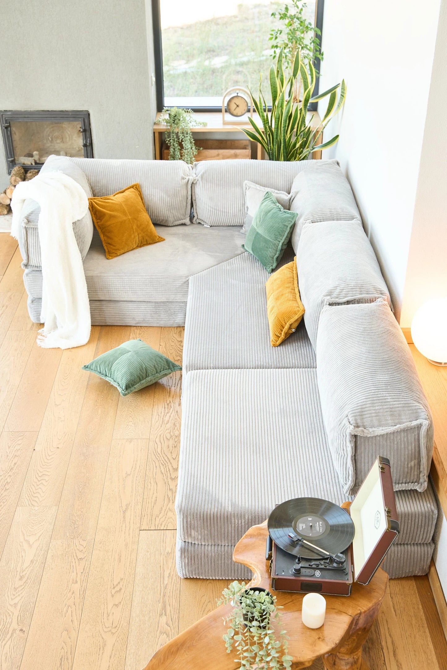 Pluffy Canyon Silver Grey